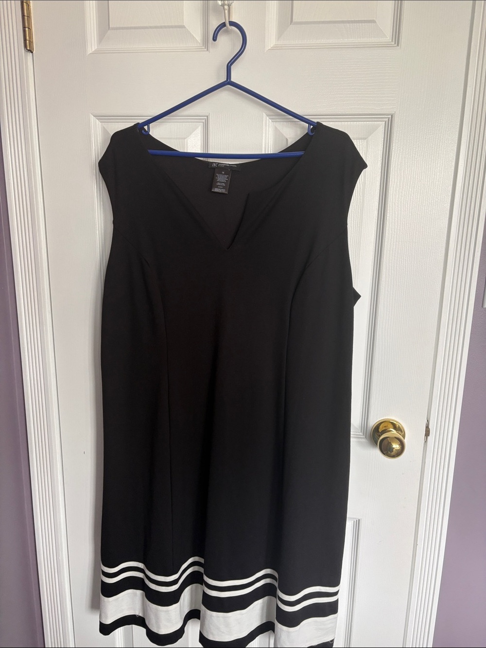 INC International Concepts Black V-Neck Sleeveless Dress